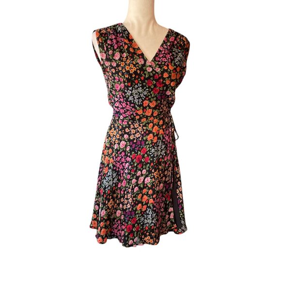 Yumi Kim Lexey Wrap Dress Cottage Floral Kingston Garden SZ M Twee Indie Dress - Picture 2 of 13